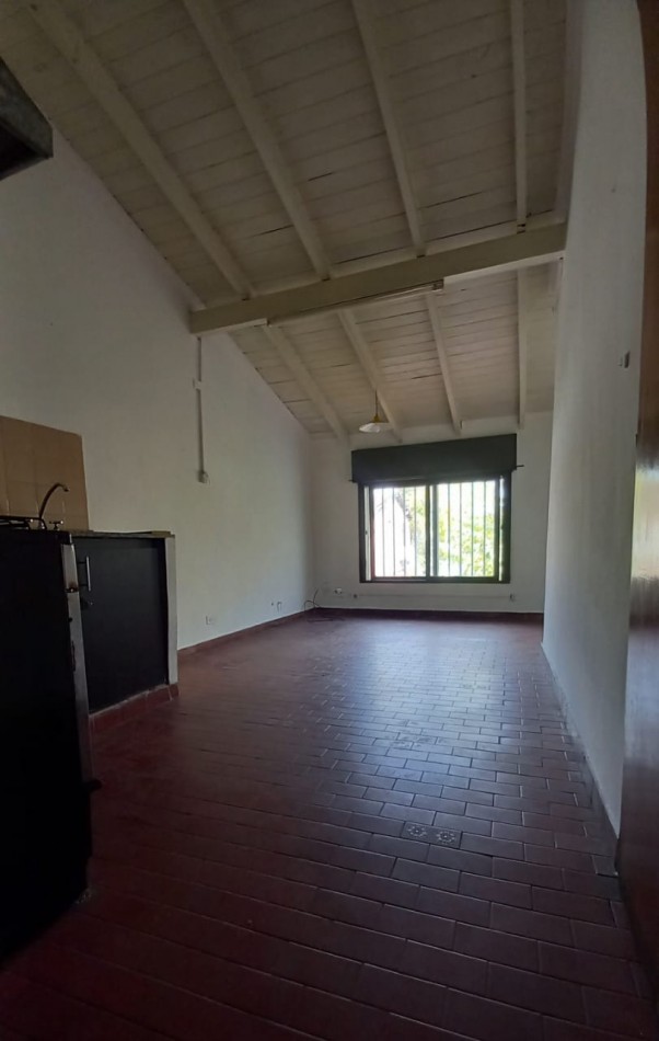 VENTA PH 3 AMBIENTES EN MORON A REFACCIONAR
