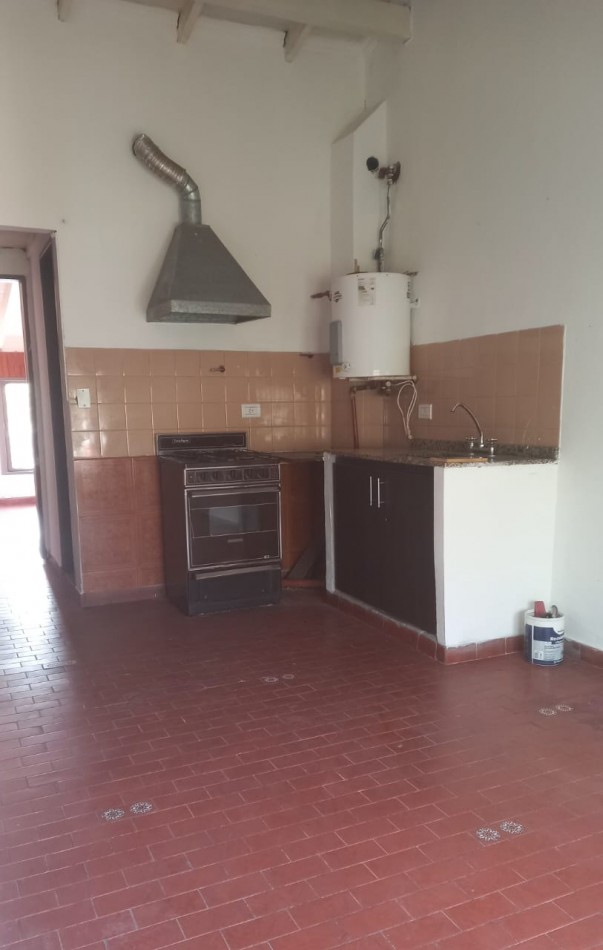 VENTA PH 3 AMBIENTES EN MORON A REFACCIONAR
