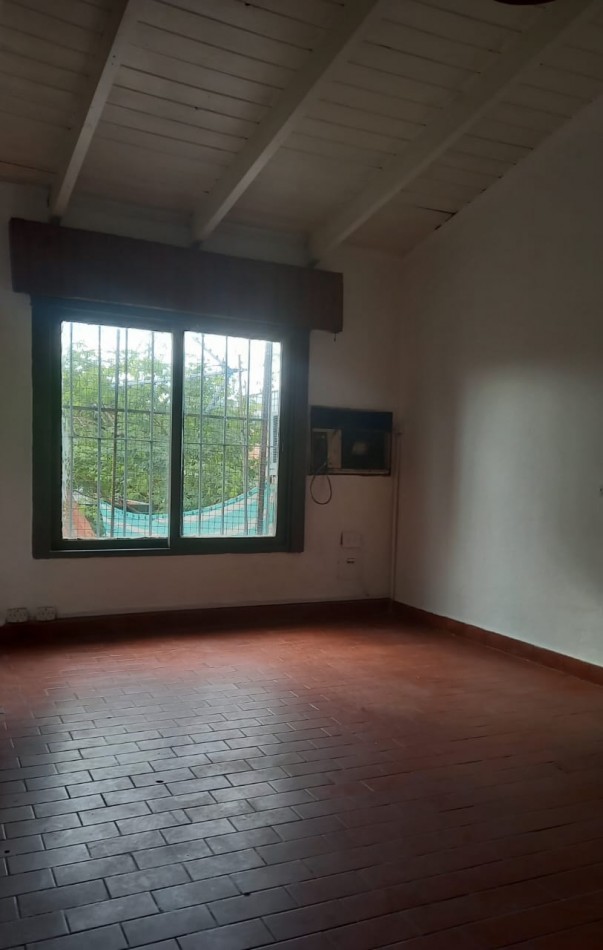 VENTA PH 3 AMBIENTES EN MORON A REFACCIONAR