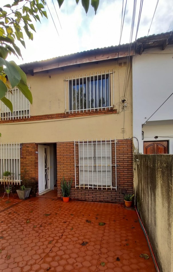 VENTA PH 3 AMBIENTES EN MORON A REFACCIONAR