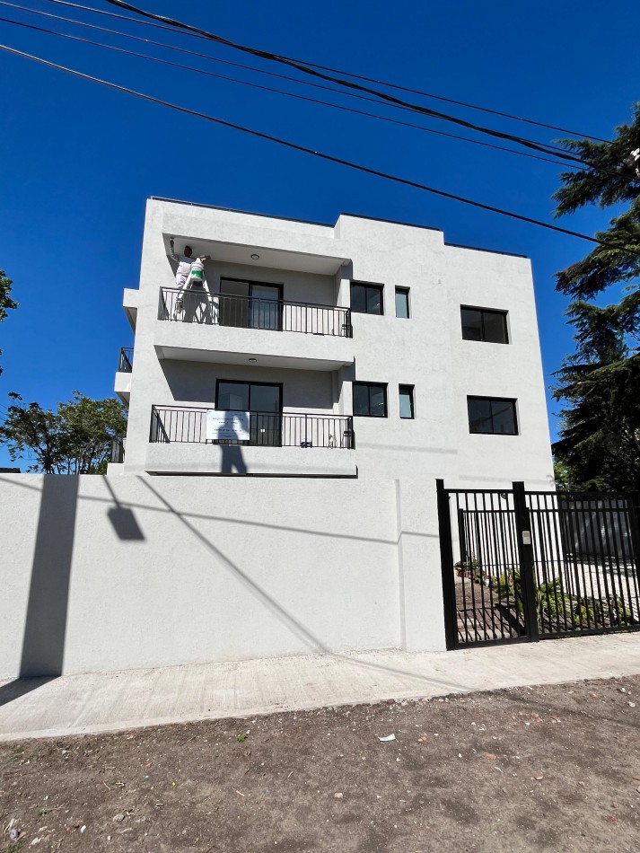 VENTA 2 AMBIENTES ITUZAINGO NORTE