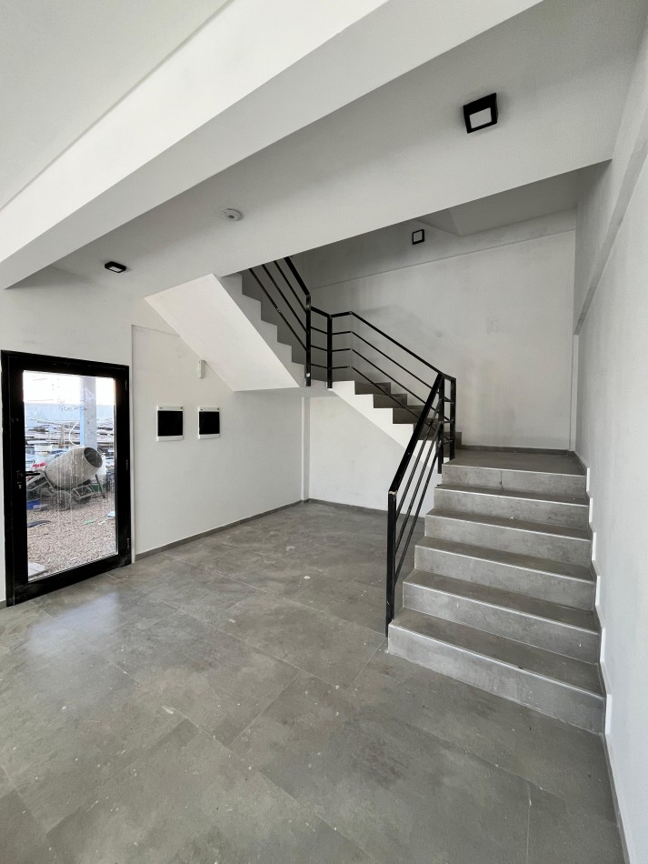 VENTA 2 AMBIENTES ITUZAINGO NORTE