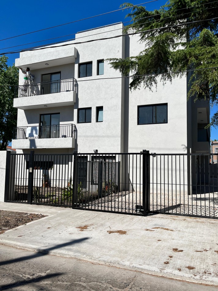 VENTA 2 AMBIENTES ITUZAINGO NORTE