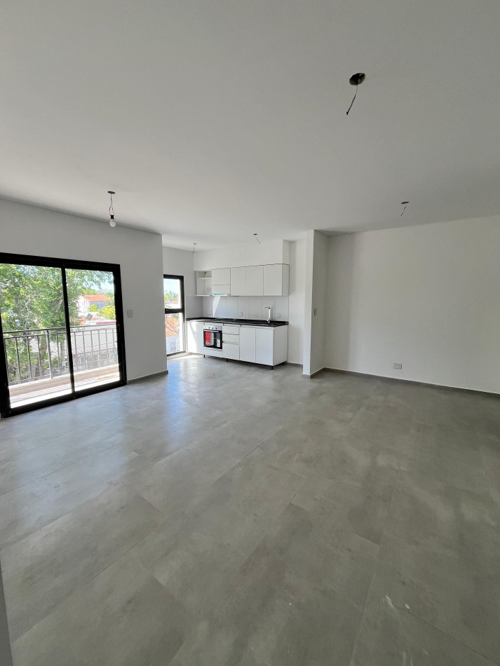 VENTA 2 AMBIENTES ITUZAINGO NORTE