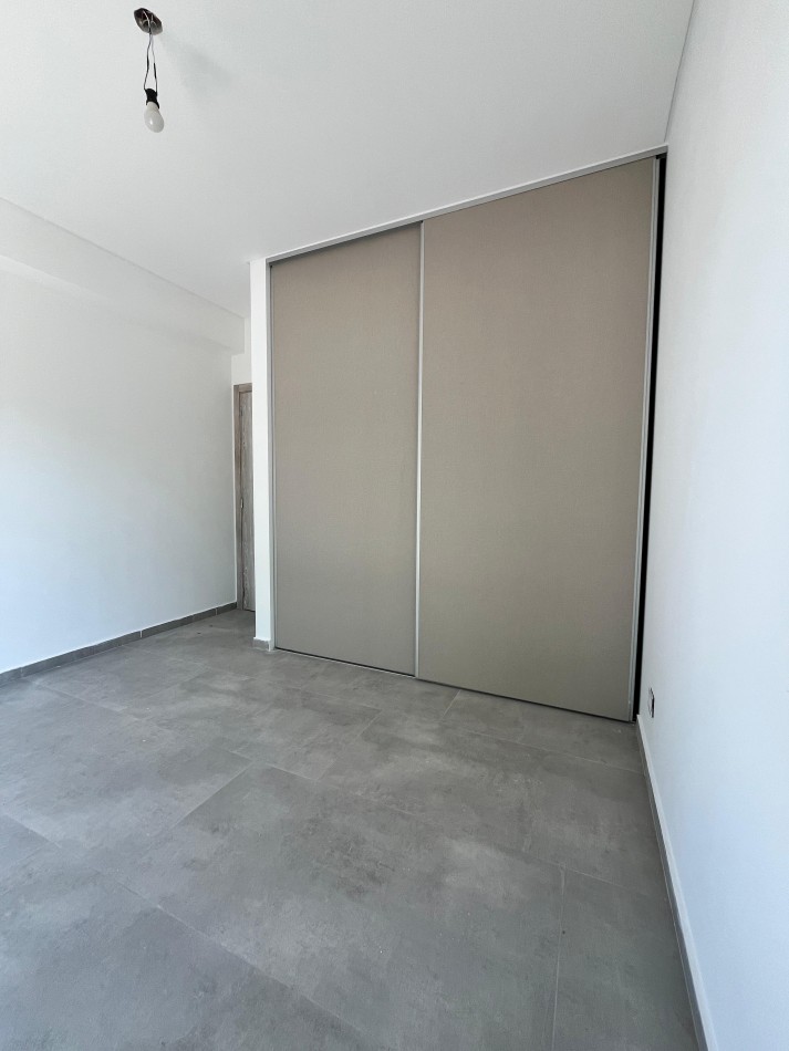 VENTA 2 AMBIENTES ITUZAINGO NORTE