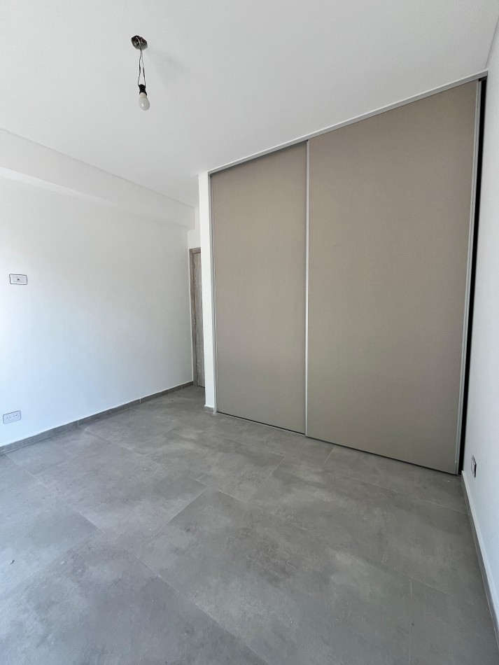 VENTA 2 AMBIENTES ITUZAINGO NORTE