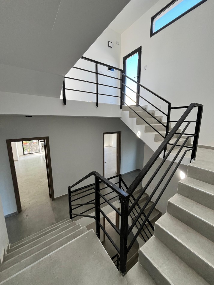 VENTA 2 AMBIENTES ITUZAINGO NORTE