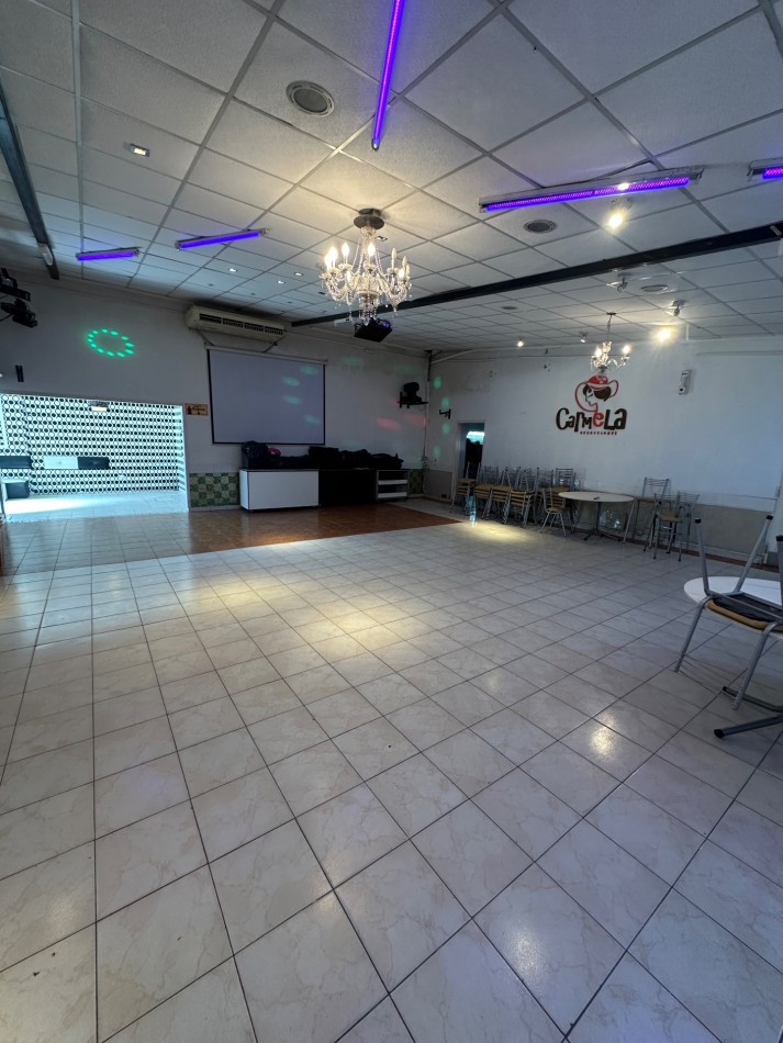 Local para Eventos Oficinas o Deposito en Ituzaingo Norte | 180m² | Equipado