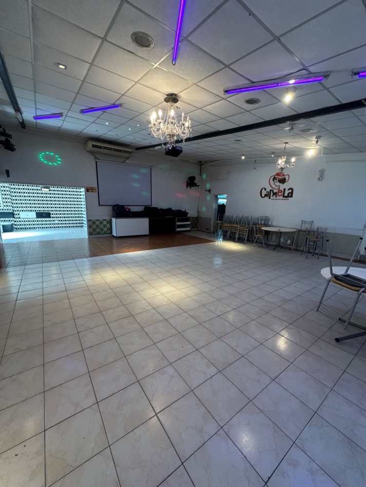 Local para Eventos Oficinas o Deposito en Ituzaingo Norte | 180m² | Equipado