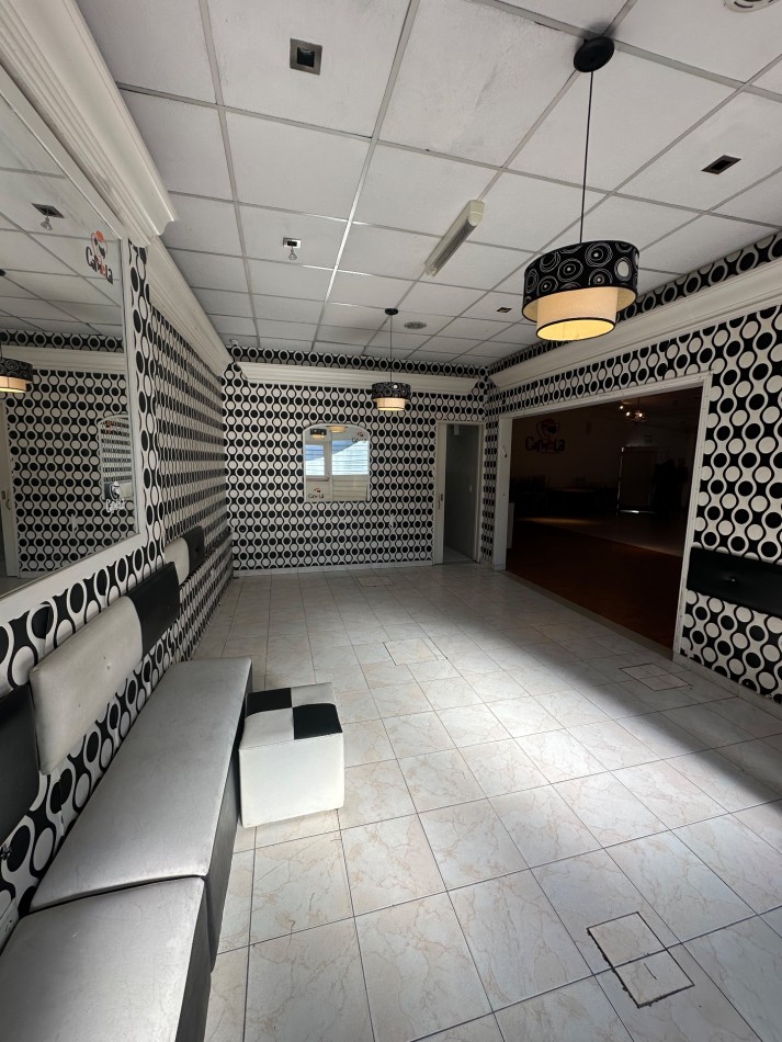 Local para Eventos Oficinas o Deposito en Ituzaingo Norte | 180m² | Equipado