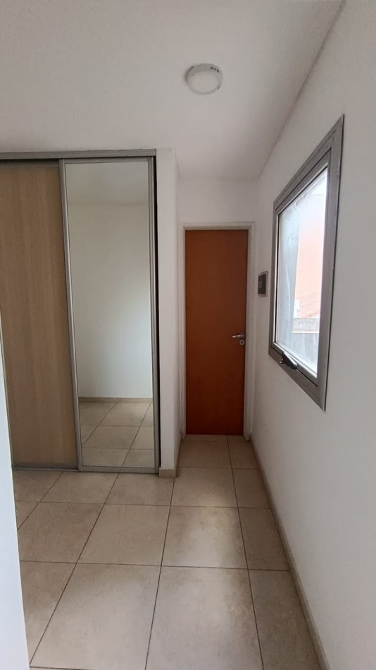  Monoambiente en venta |Castelar Norte con Cochera | Ideal Inversores 