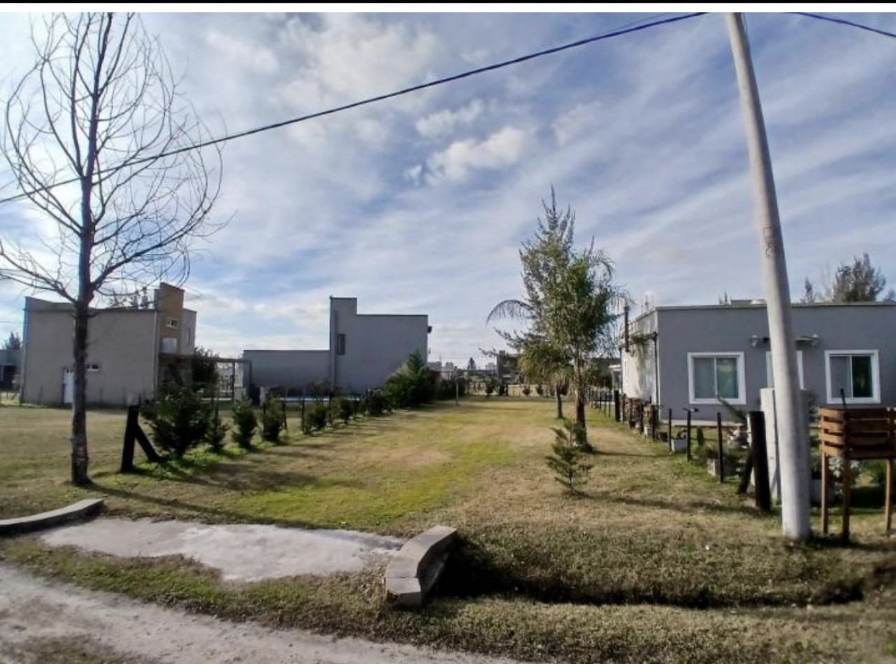 Venta lote en barrio cerrado excelente ubicacion.