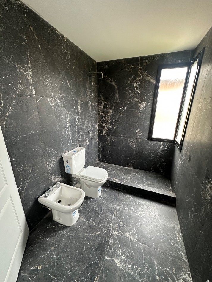 Venta casa 4 ambientes barrio cerrado lujan