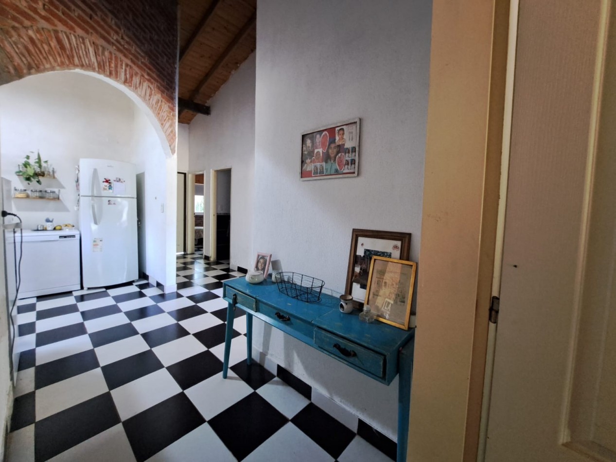 Casa multifamiliar en venta- Paso del rey.
