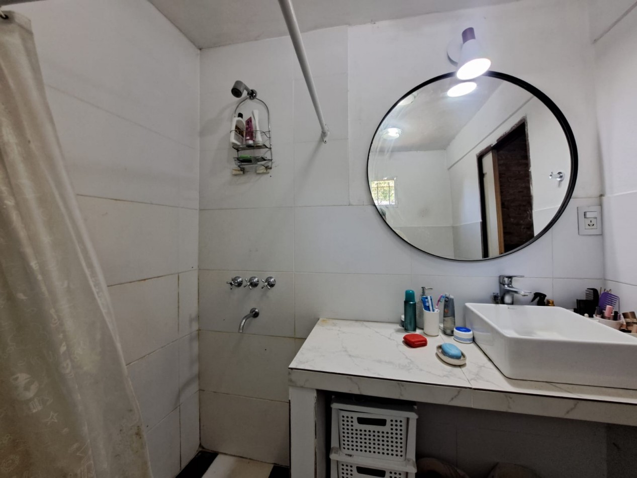Casa multifamiliar en venta- Paso del rey.