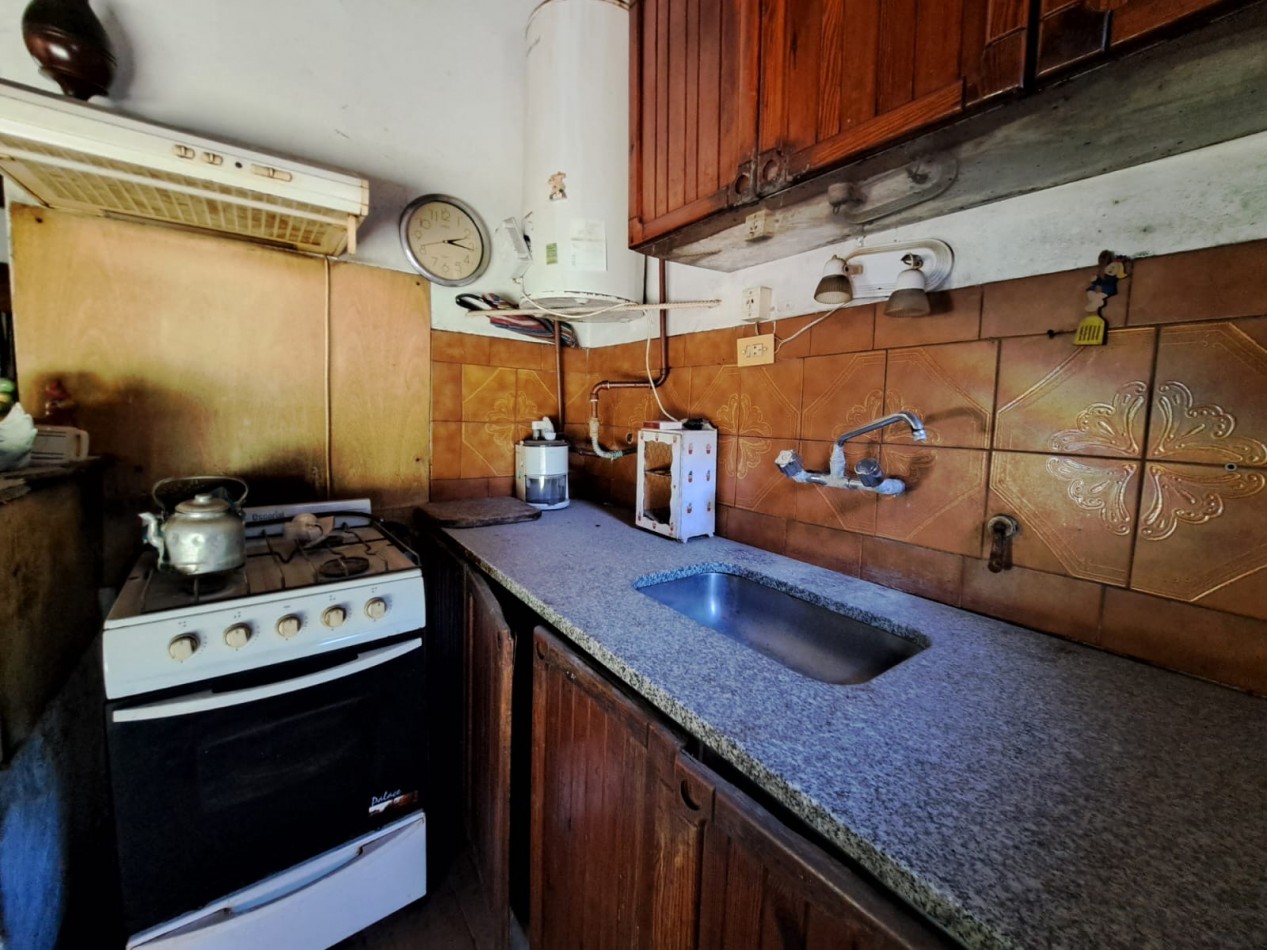 Casa multifamiliar en venta- Paso del rey.