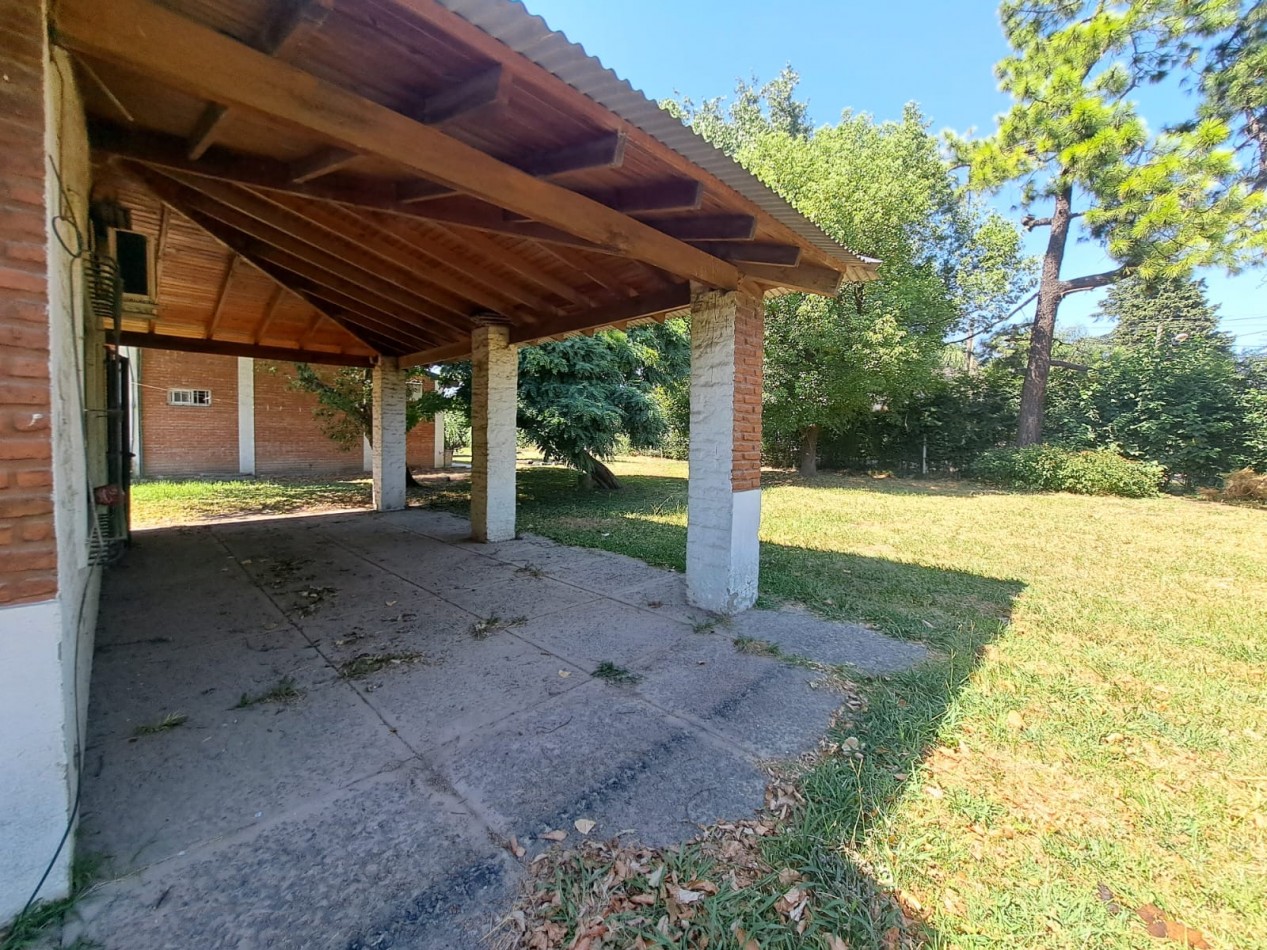 Casa multifamiliar en venta- Paso del rey.