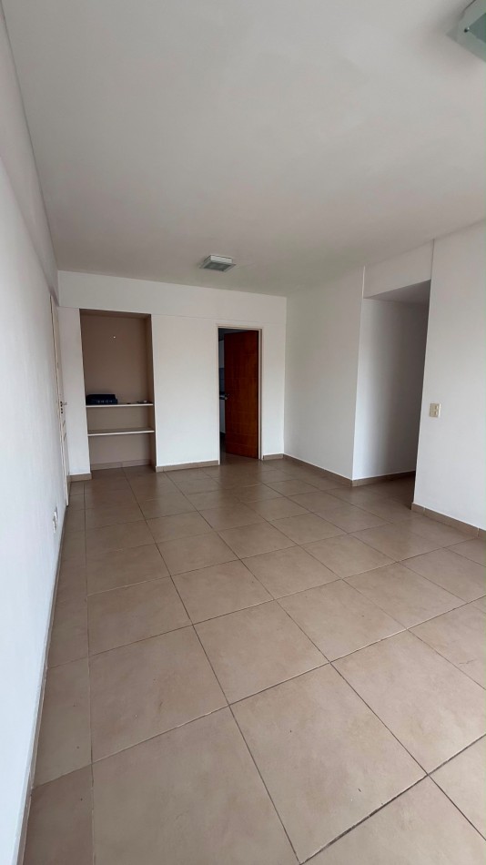 Departamento 3 ambientes con doble cochera.