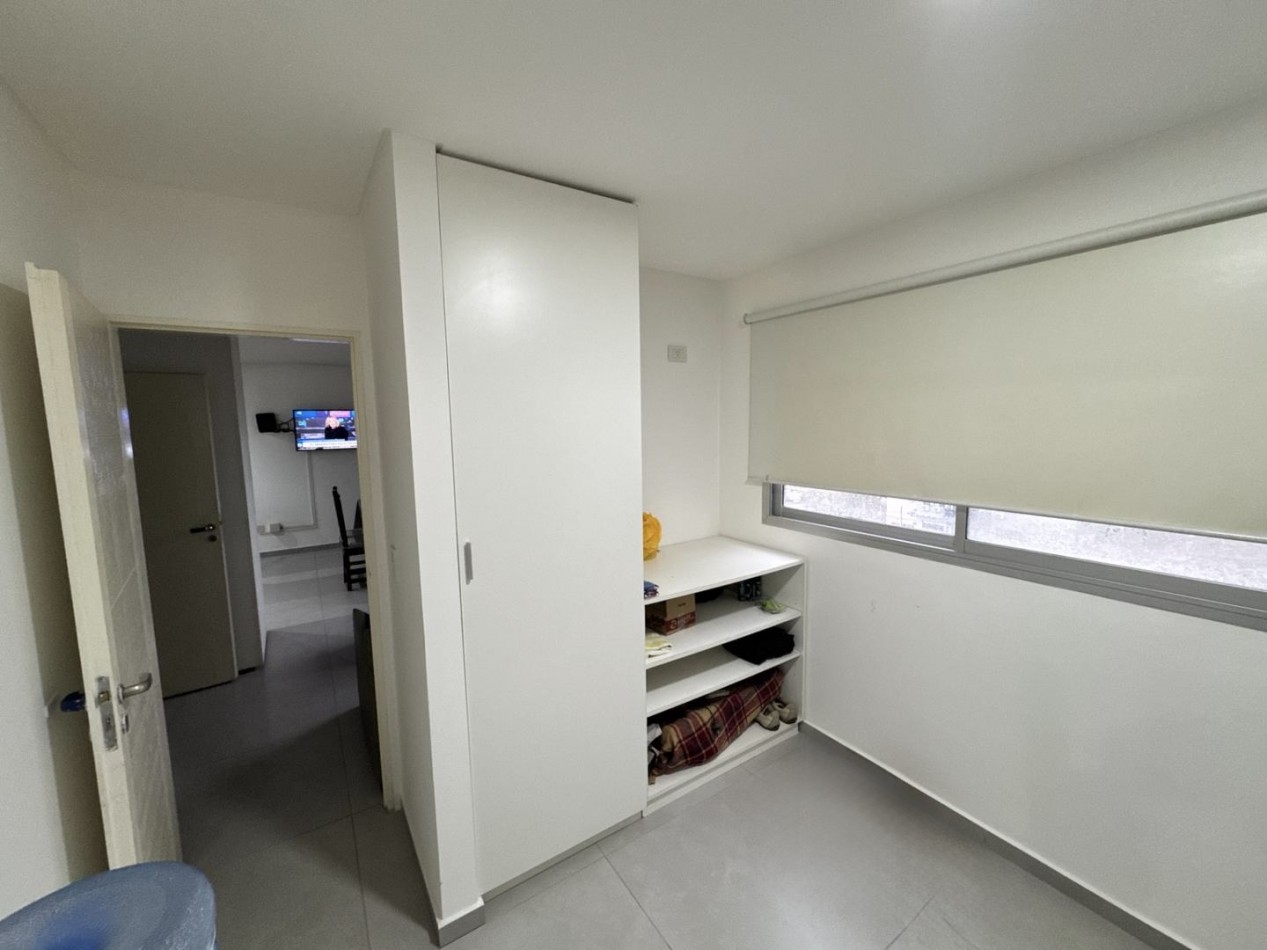 Departamento 4 Ambientes en Duplex con Terraza Privada, Jacuzzi y Cochera - Moron Centro