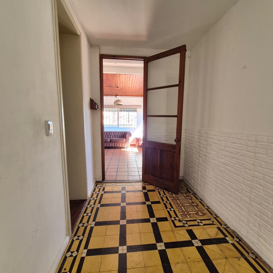 Departamento 2 ambientes con terraza.