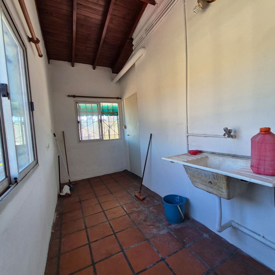 Departamento 2 ambientes con terraza.