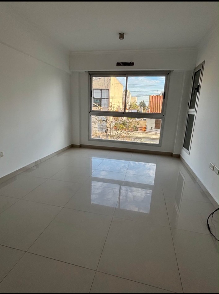 Alquiler 2 ambientes Castelar Sur