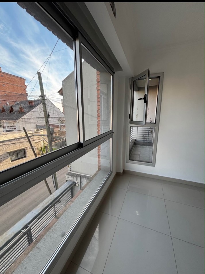 Alquiler 2 ambientes Castelar Sur