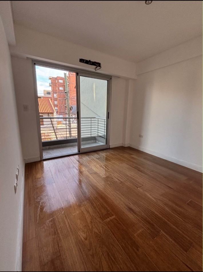 Alquiler 2 ambientes Castelar Sur
