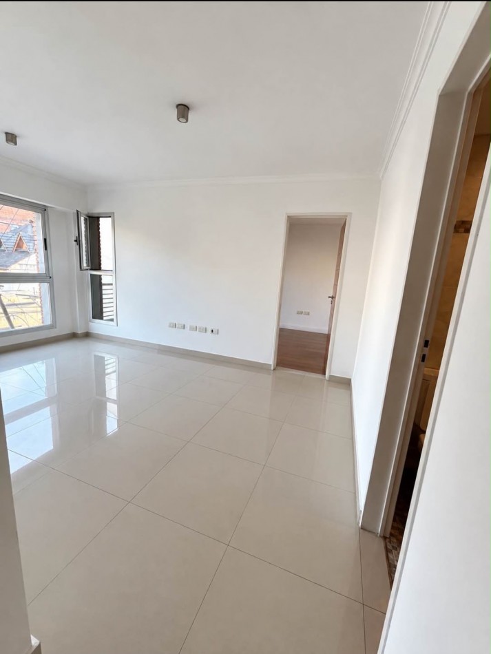 Alquiler 2 ambientes Castelar Sur