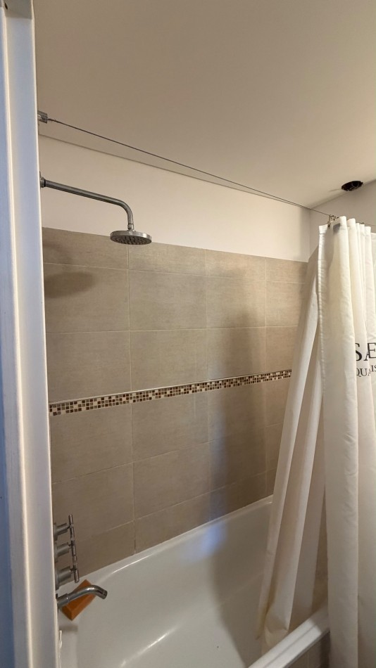 Apta credito-Duplex 4 ambientes en PH con patio y cochera.