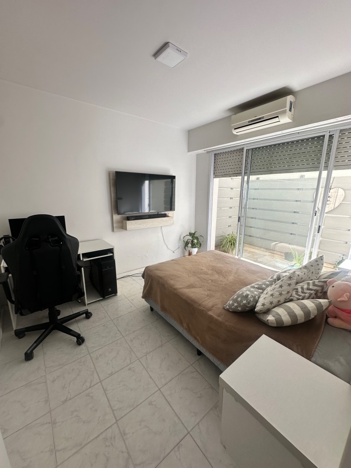 Excelente 2 ambientes con patio propio - Apto credito