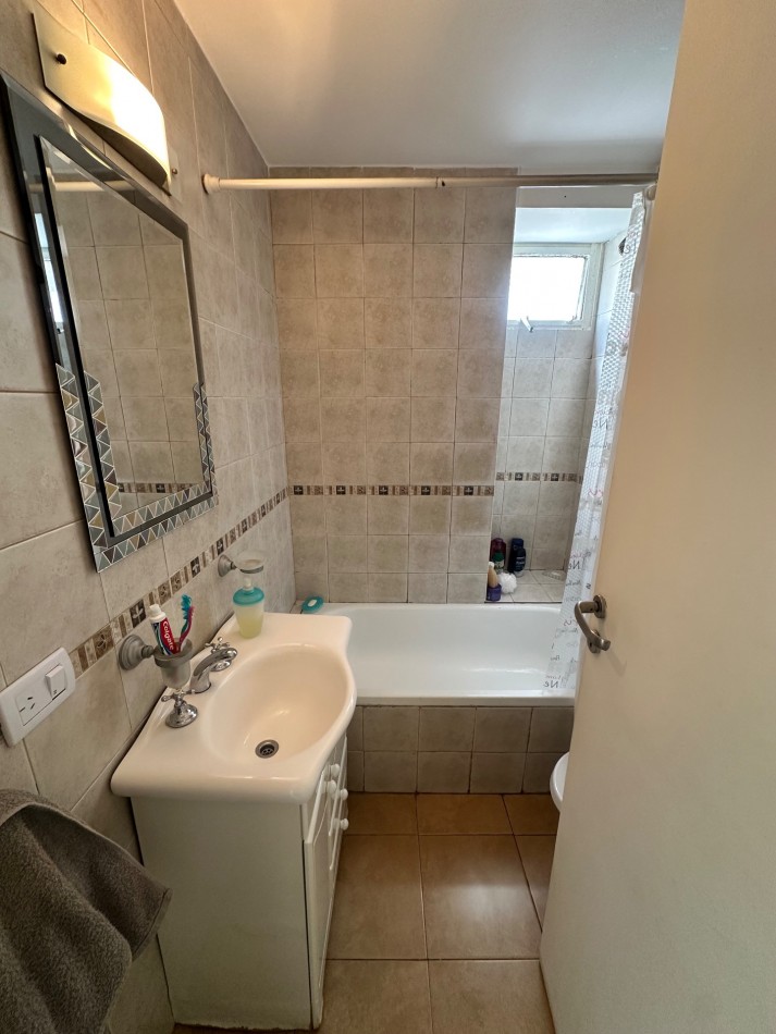 Excelente 2 ambientes con patio propio - Apto credito