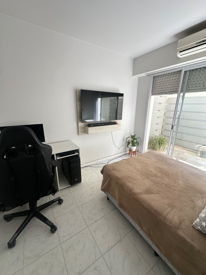 Excelente 2 ambientes con patio propio - Apto credito