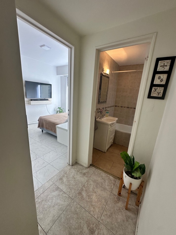 Excelente 2 ambientes con patio propio - Apto credito