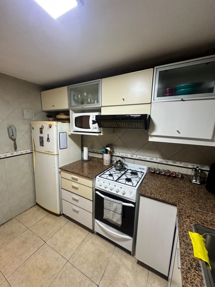 Excelente 2 ambientes con patio propio - Apto credito