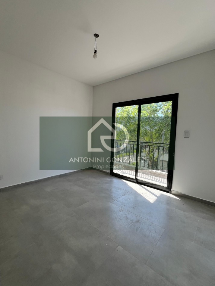 VENTA 2 AMBIENTES ITUZAINGO NORTE