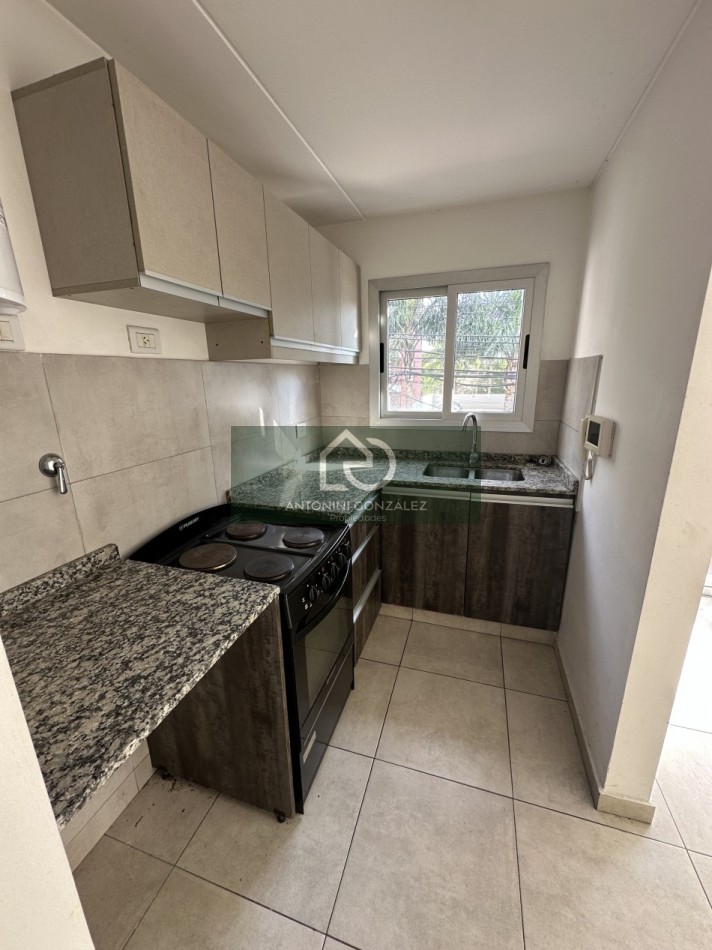 Alquiler 2 ambientes en Moron Norte