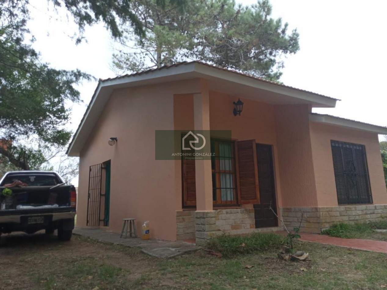 Venta casa en block de 3 ambientes mas monoambiente.