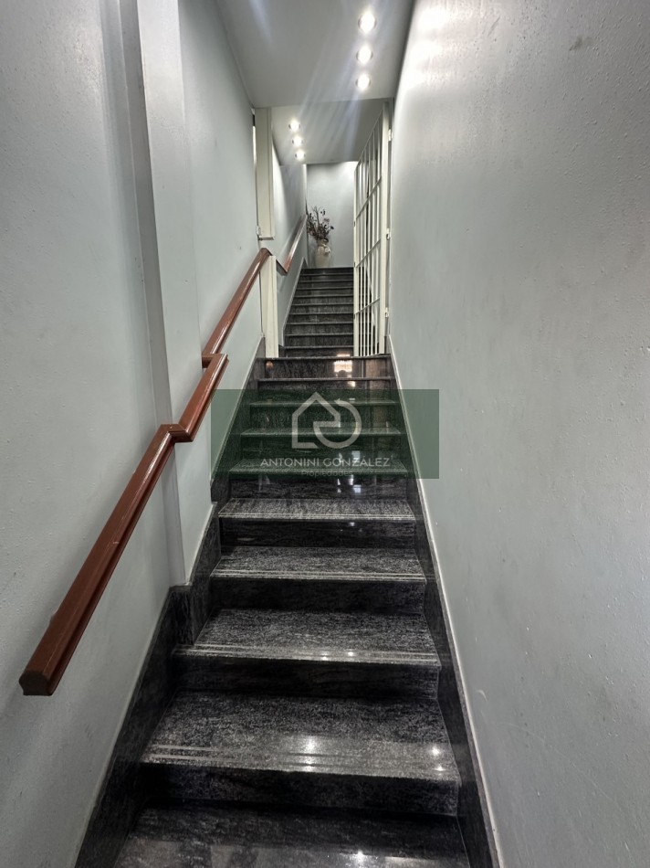 Venta casa 5 ambientes.
