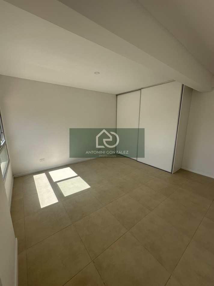 VENTA MONOAMBIENTE EN ITUZAINGO 