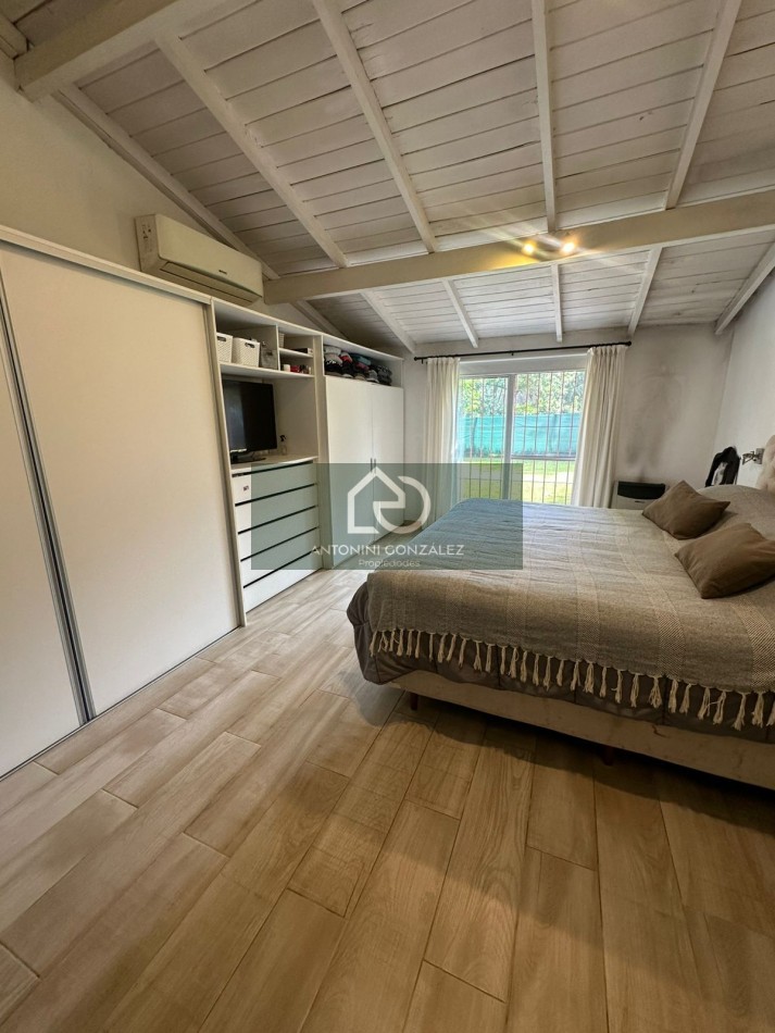 Casa 6 Ambientes en Planta Baja - Parque Leloir | Totalmente Reciclada