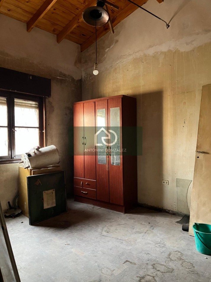 CASA EN VENTA EN ITUZAINGO NORTE A REFACCIONAR