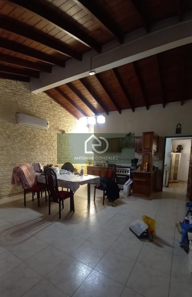 Propiedad en Block: 3 Departamentos en Villa Tesei | Ideal Inversion o Multifamiliar
