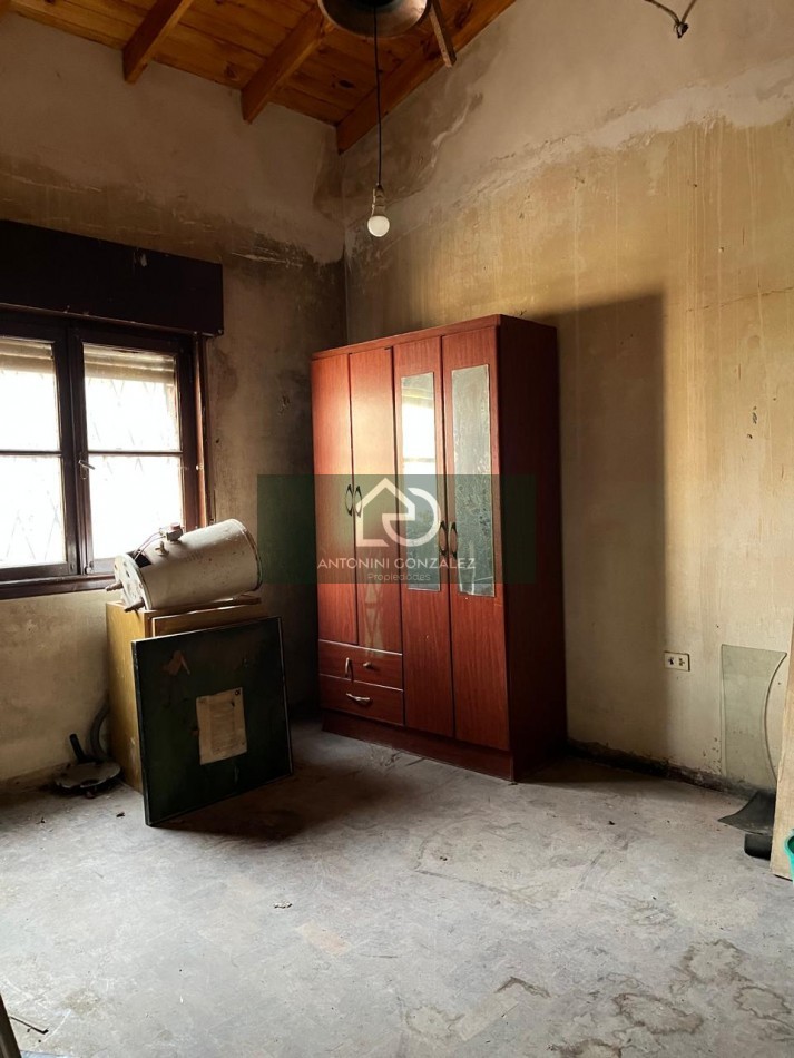 CASA EN VENTA EN ITUZAINGO NORTE A REFACCIONAR