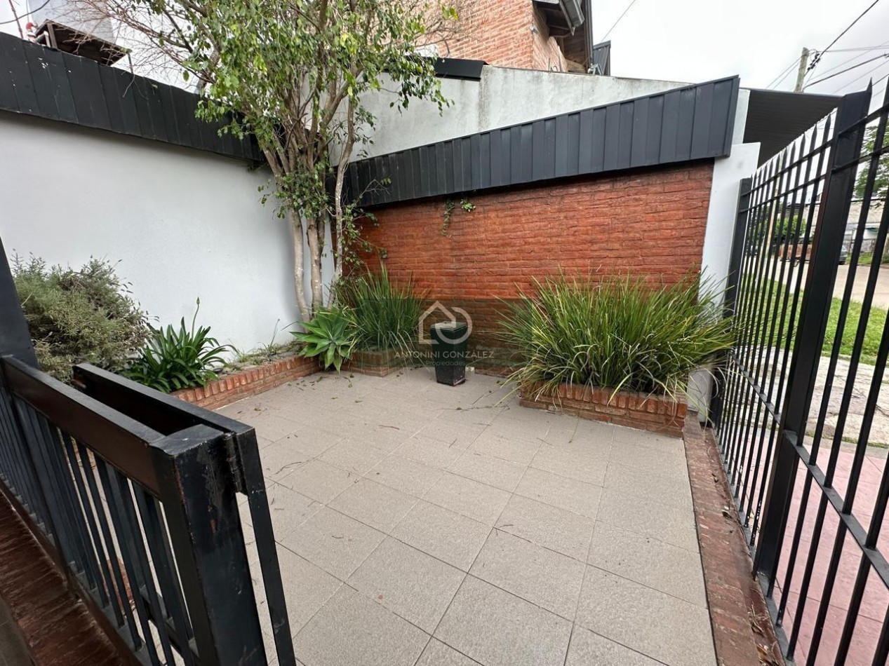 Local para Eventos Oficinas o Deposito en Ituzaingo Norte | 180m² | Equipado