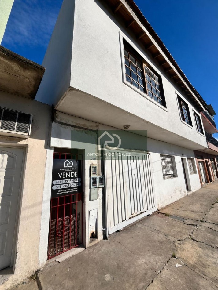 Propiedad en Block: 3 Departamentos en Villa Tesei | Ideal Inversion o Multifamiliar