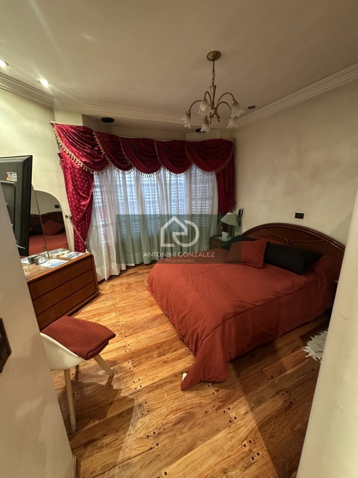 Venta casa 5 ambientes.