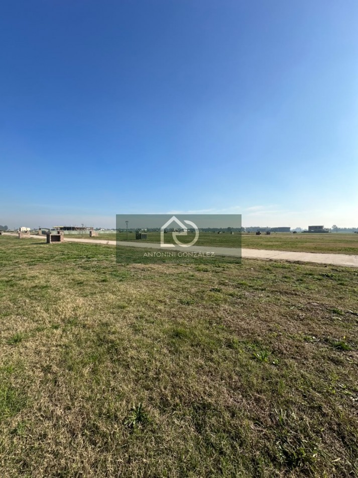 LOTE EN VENTA - ST. THOMAS CHICO