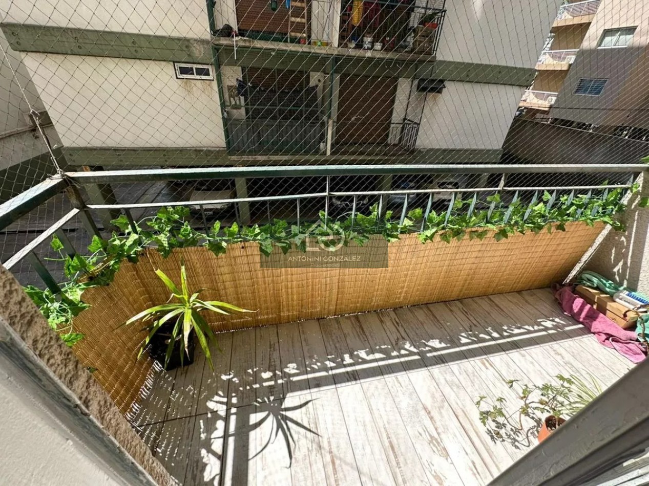 Departamento 2 Ambientes al Frente en Escalada 120 | Balcon Propio | Terraza y Laundry