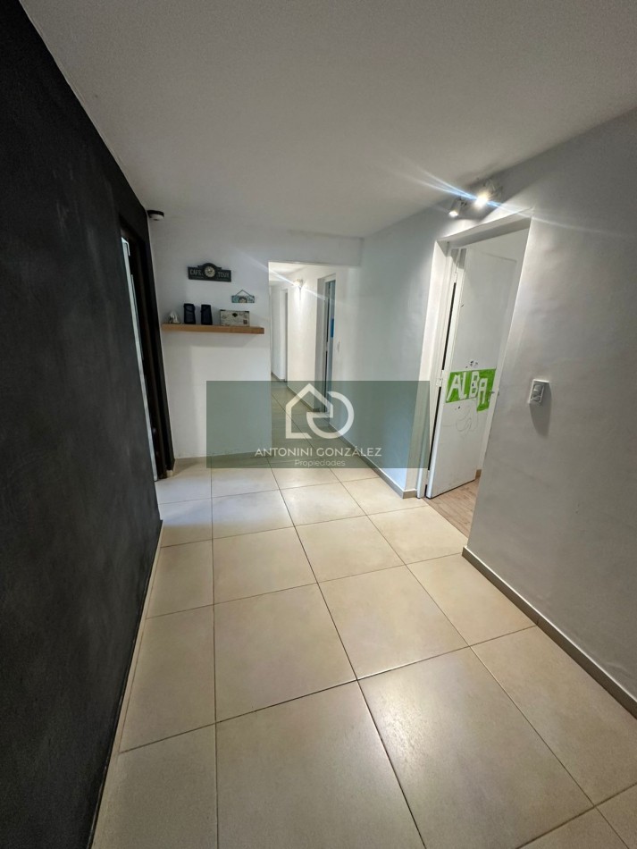 Casa 6 Ambientes en Planta Baja - Parque Leloir | Totalmente Reciclada